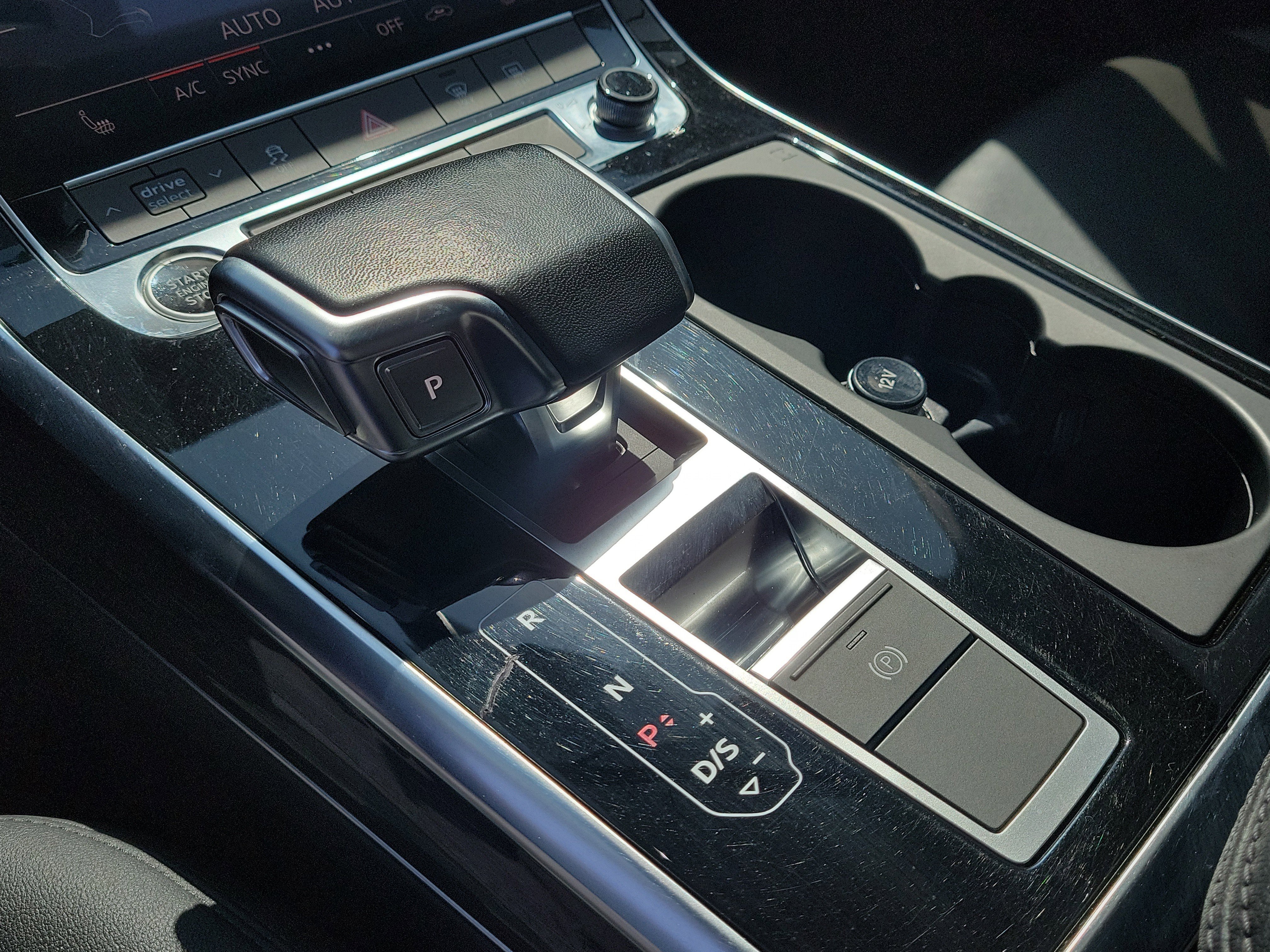 Used 2022 Audi Q7 Premium Plus image 23