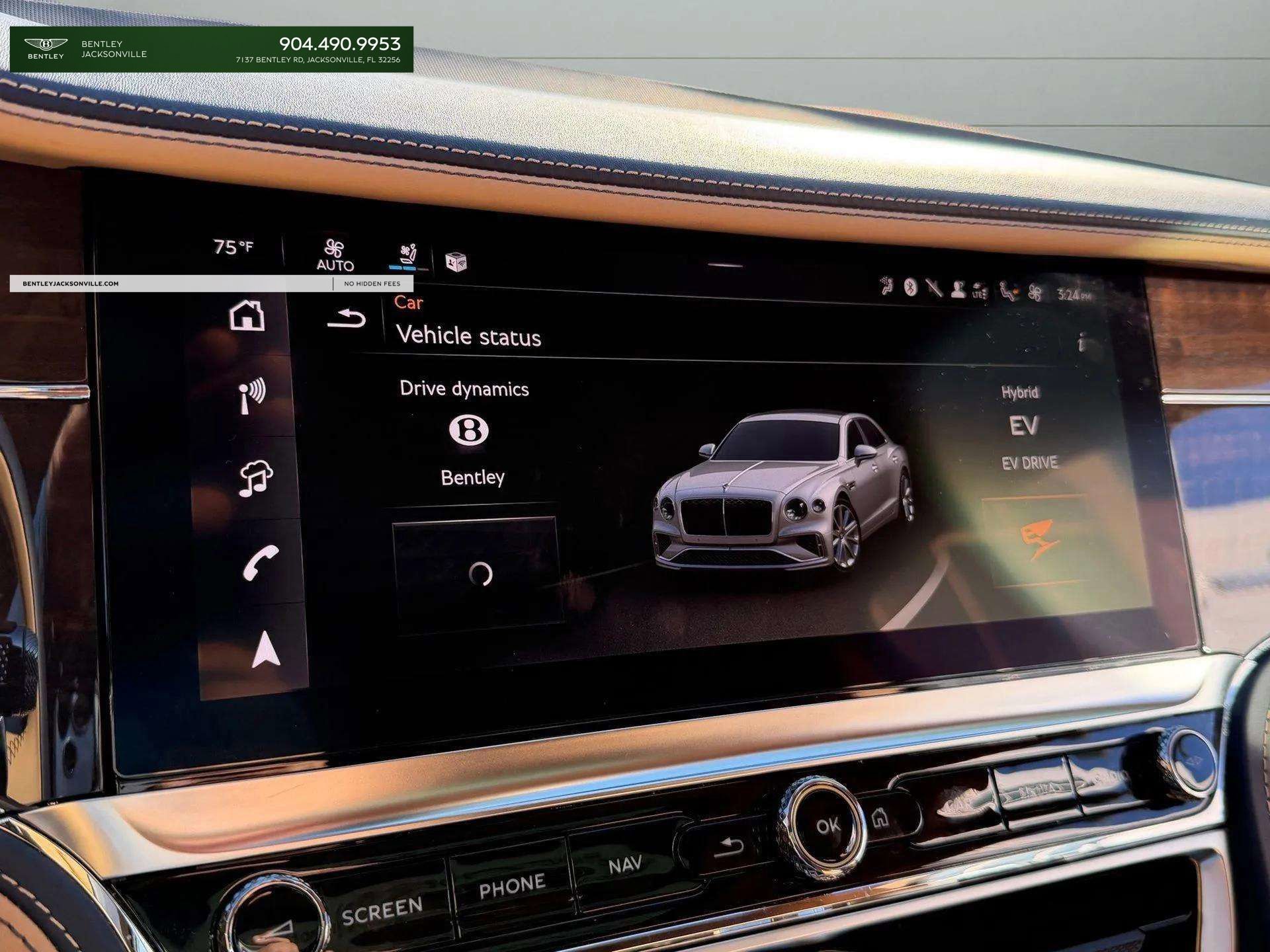 Used 2025 Bentley Flying Spur Plug-In Hybrid image 29