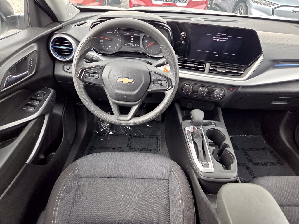Used 2024 Chevrolet Trax LS FWD image 7