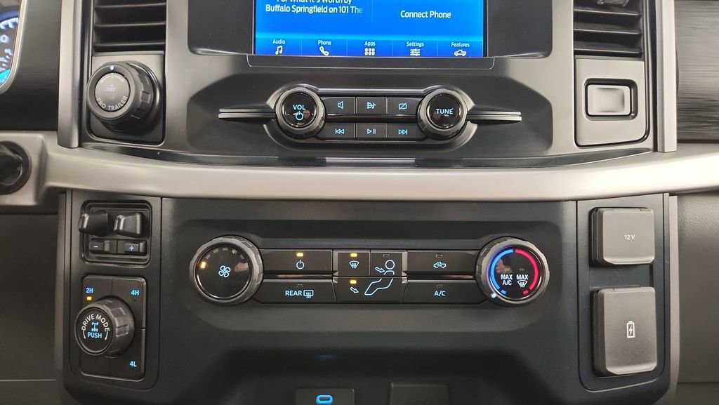 Used 2022 Ford F150 XLT w/ Trailer Tow Package image 14