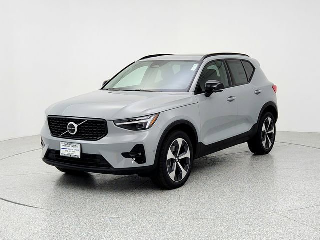 New 2026 Volvo XC40 B5 Plus w/ Protection Package Premier