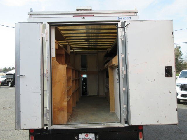 Used 2017 Chevrolet Express 3500 image 24