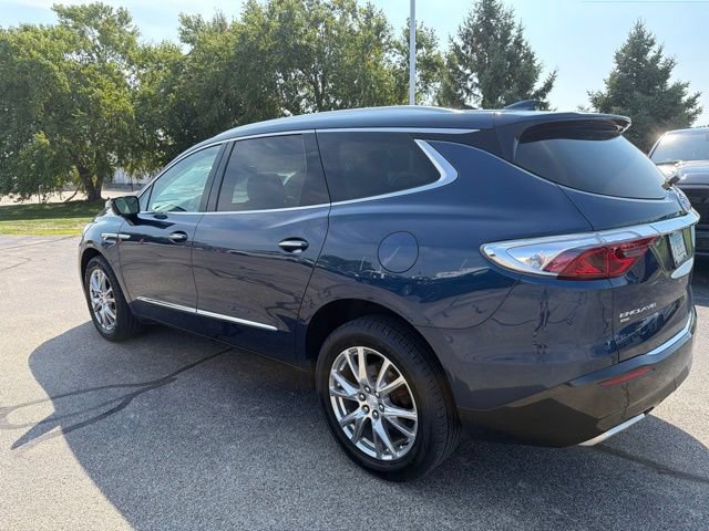 Used 2022 Buick Enclave Essence w/ Experience Buick Package AWD/4WD image 3