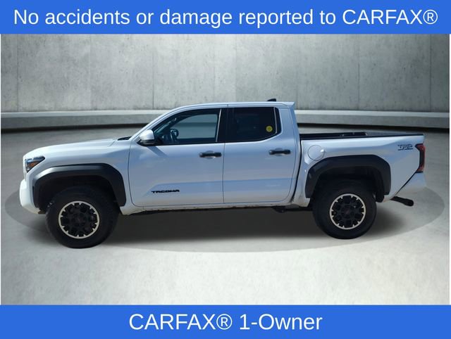 Used 2024 Toyota Tacoma TRD Off-Road image 2