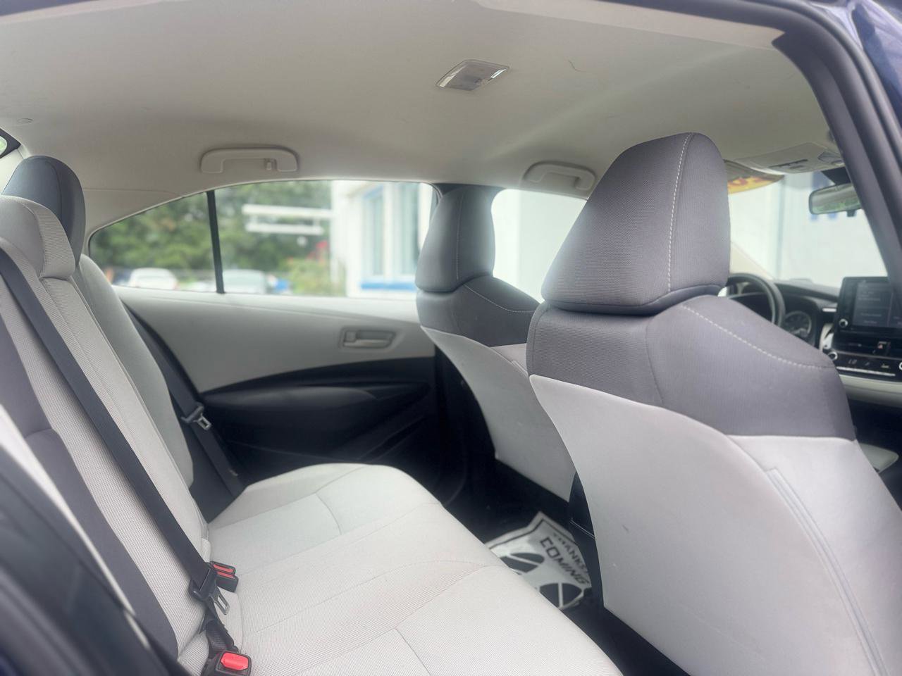 Used 2022 Toyota Corolla LE FWD image 60
