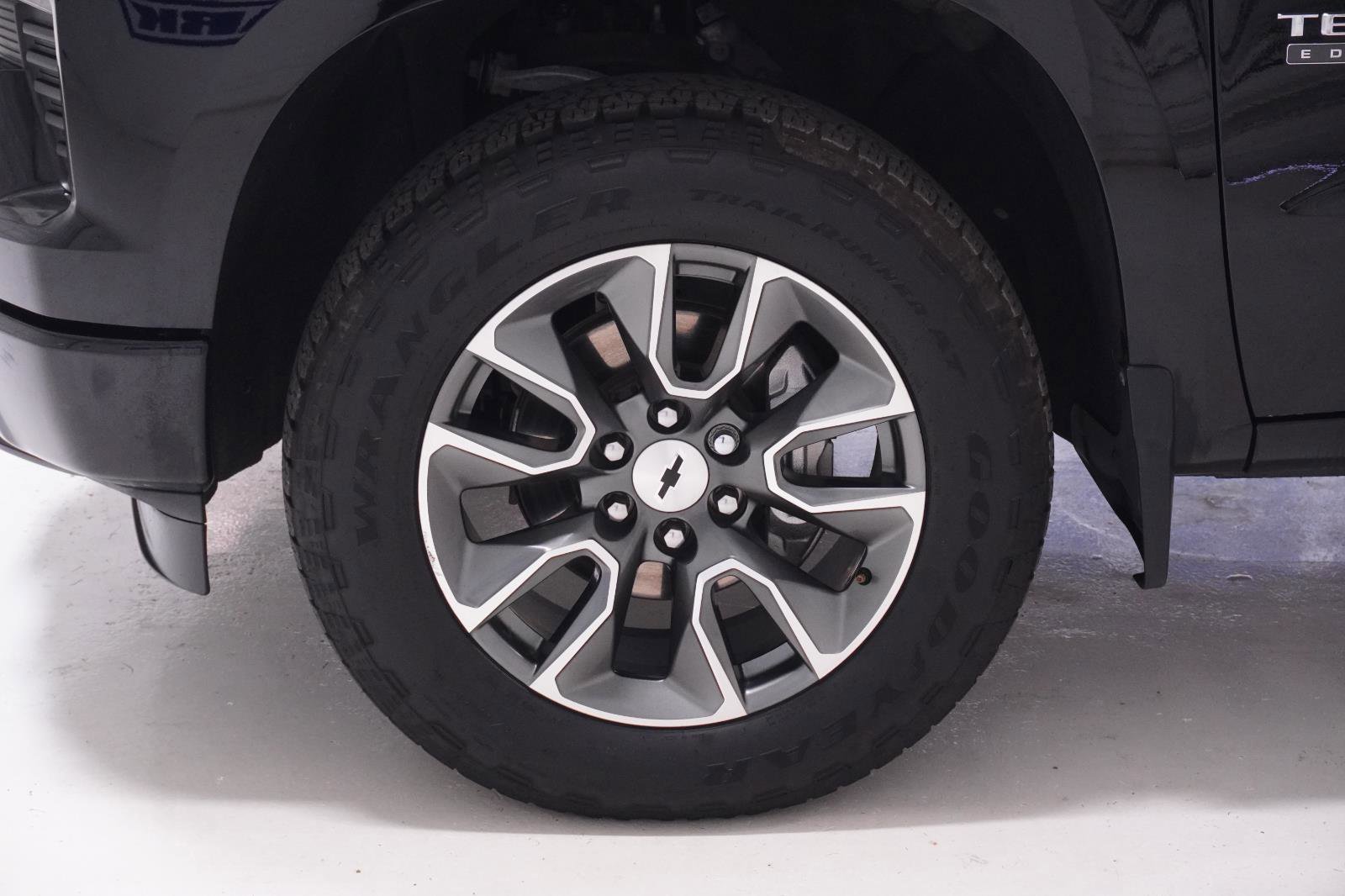 Used 2025 Chevrolet Silverado 1500 RST w/ Texas Edition Plus image 9