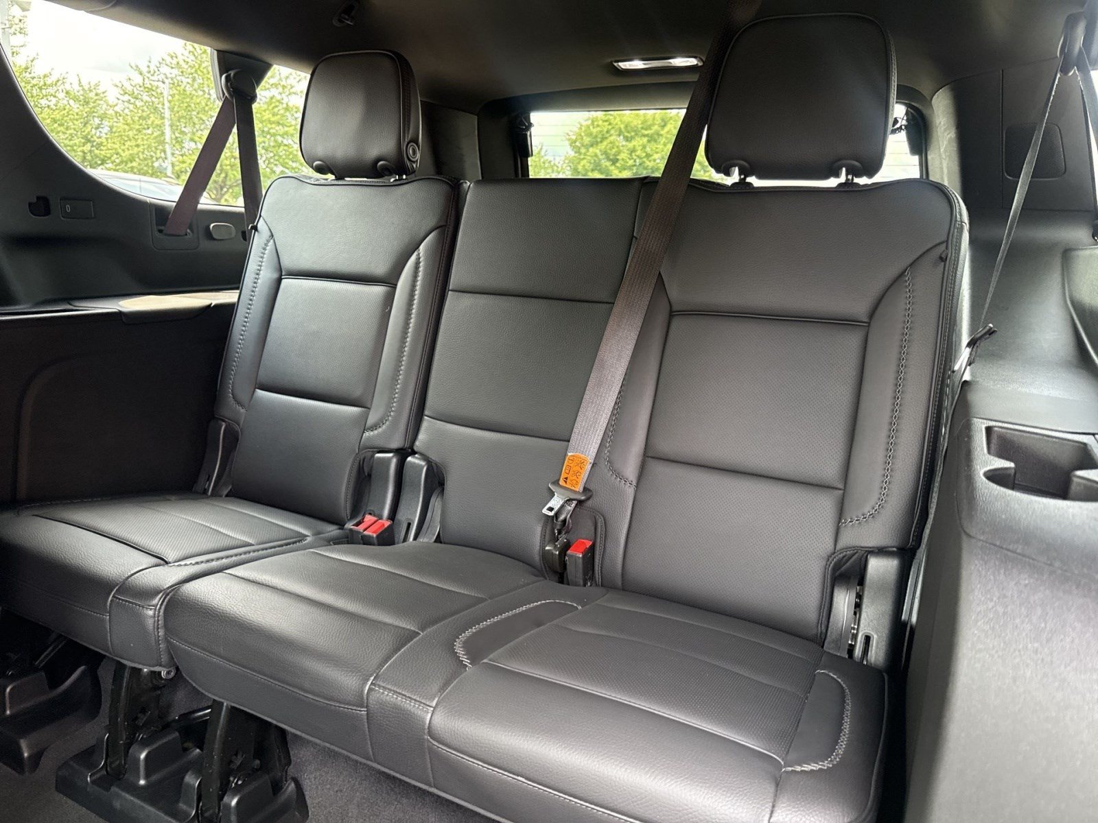 Used 2024 GMC Yukon XL Denali w/ Denali Reserve Package AWD/4WD image 25