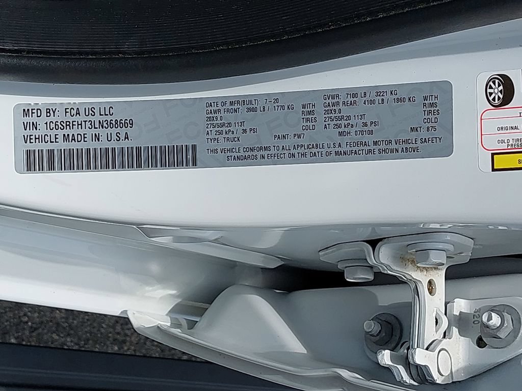 Used 2020 RAM 1500 Limited w/ Body Color Bumper Group AWD/4WD image 32