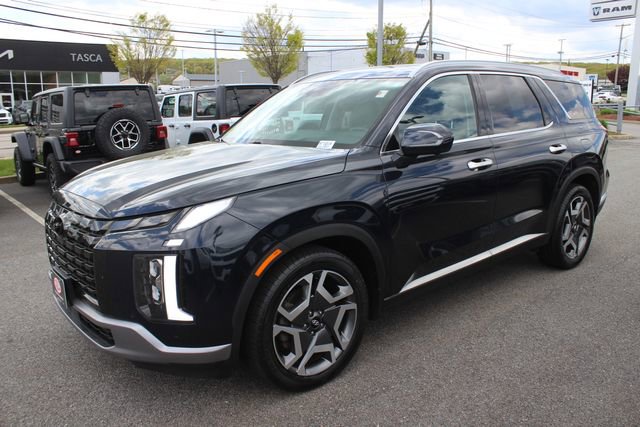 Used 2023 Hyundai Palisade Limited AWD/4WD image 2