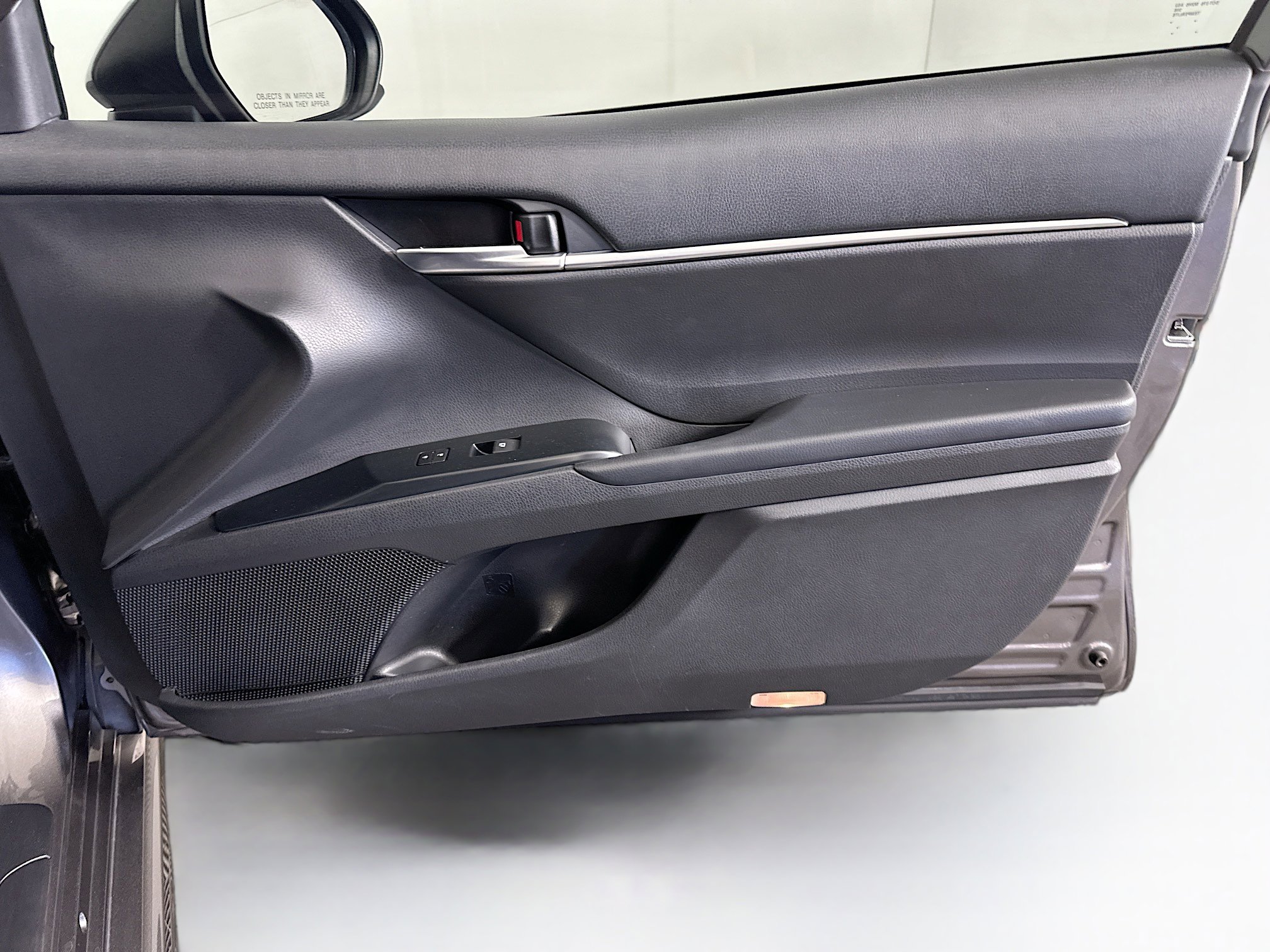 Used 2019 Toyota Camry SE image 29