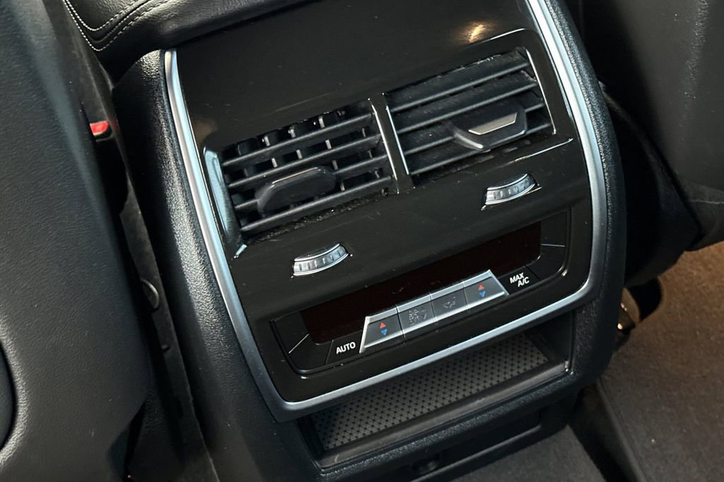 Used 2023 BMW X5 sDrive40i w/ M Sport Package image 13