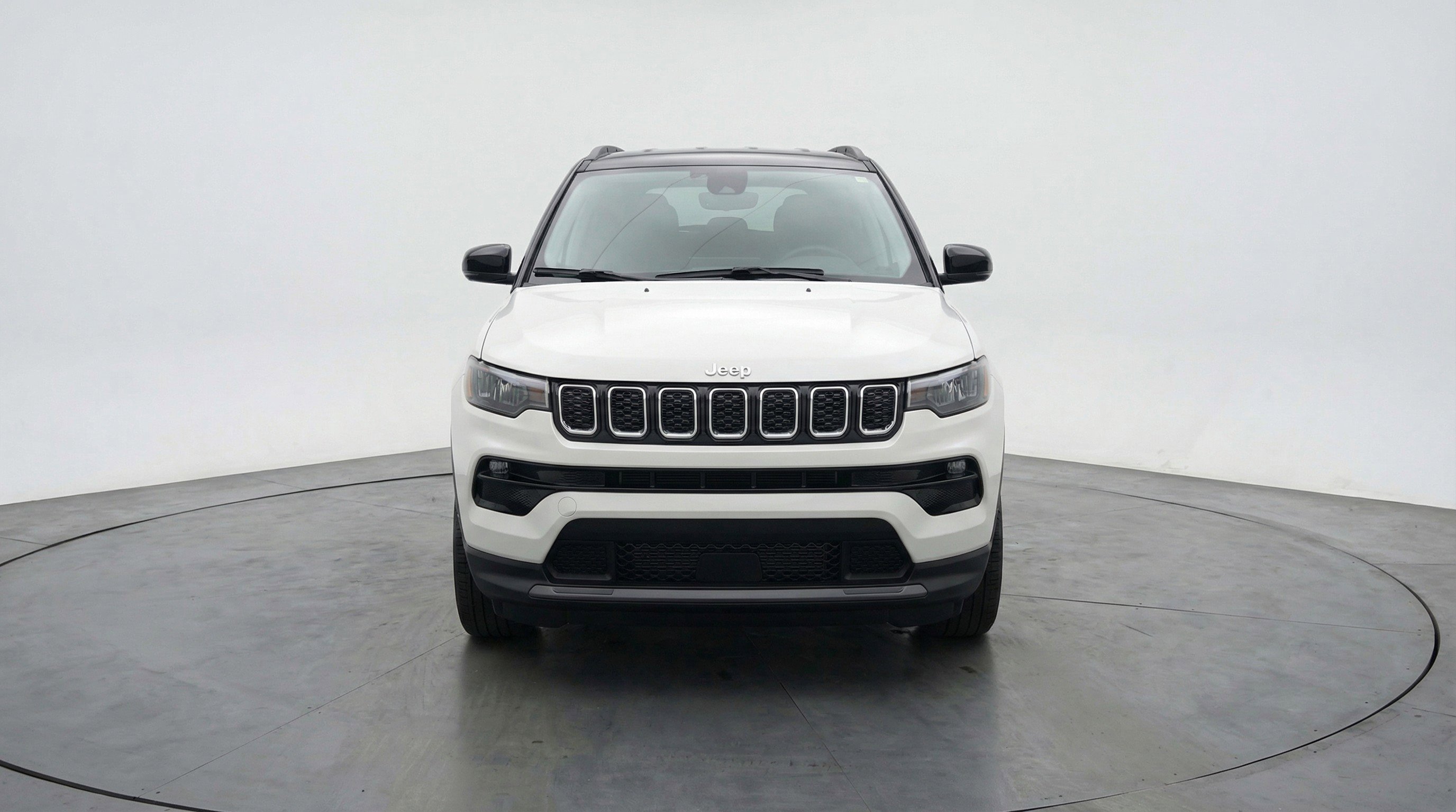 Used 2025 Jeep Compass Limited AWD/4WD image 2
