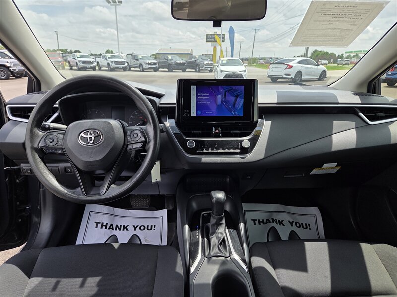Used 2023 Toyota Corolla LE FWD image 12