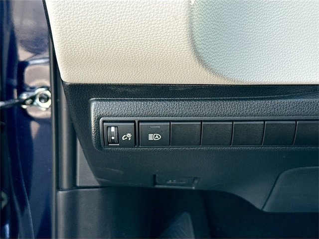 Used 2023 Toyota Corolla LE image 10
