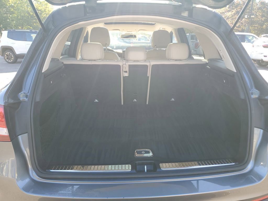 Used 2018 Mercedes-Benz GLC 300 image 7