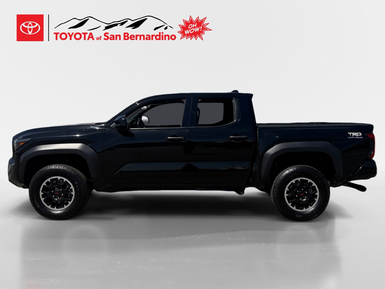 Certified 2025 Toyota Tacoma TRD Off-Road AWD/4WD image 2