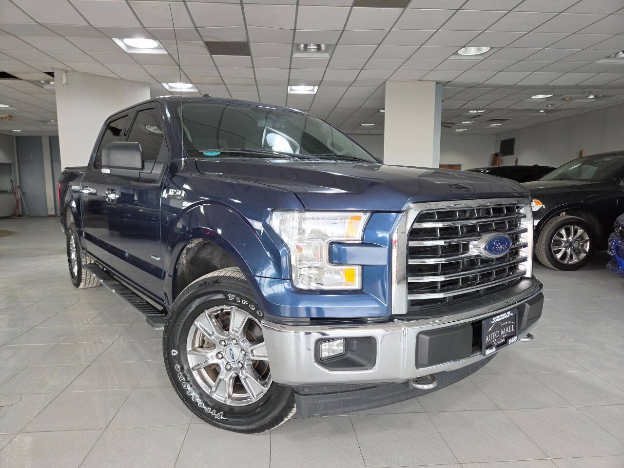 Used 2017 Ford F150 XLT w/ Equipment Group 302A Luxury AWD/4WD image 2