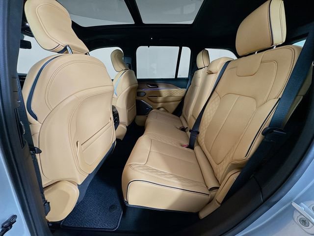 New 2025 Jeep Grand Cherokee Summit image 29
