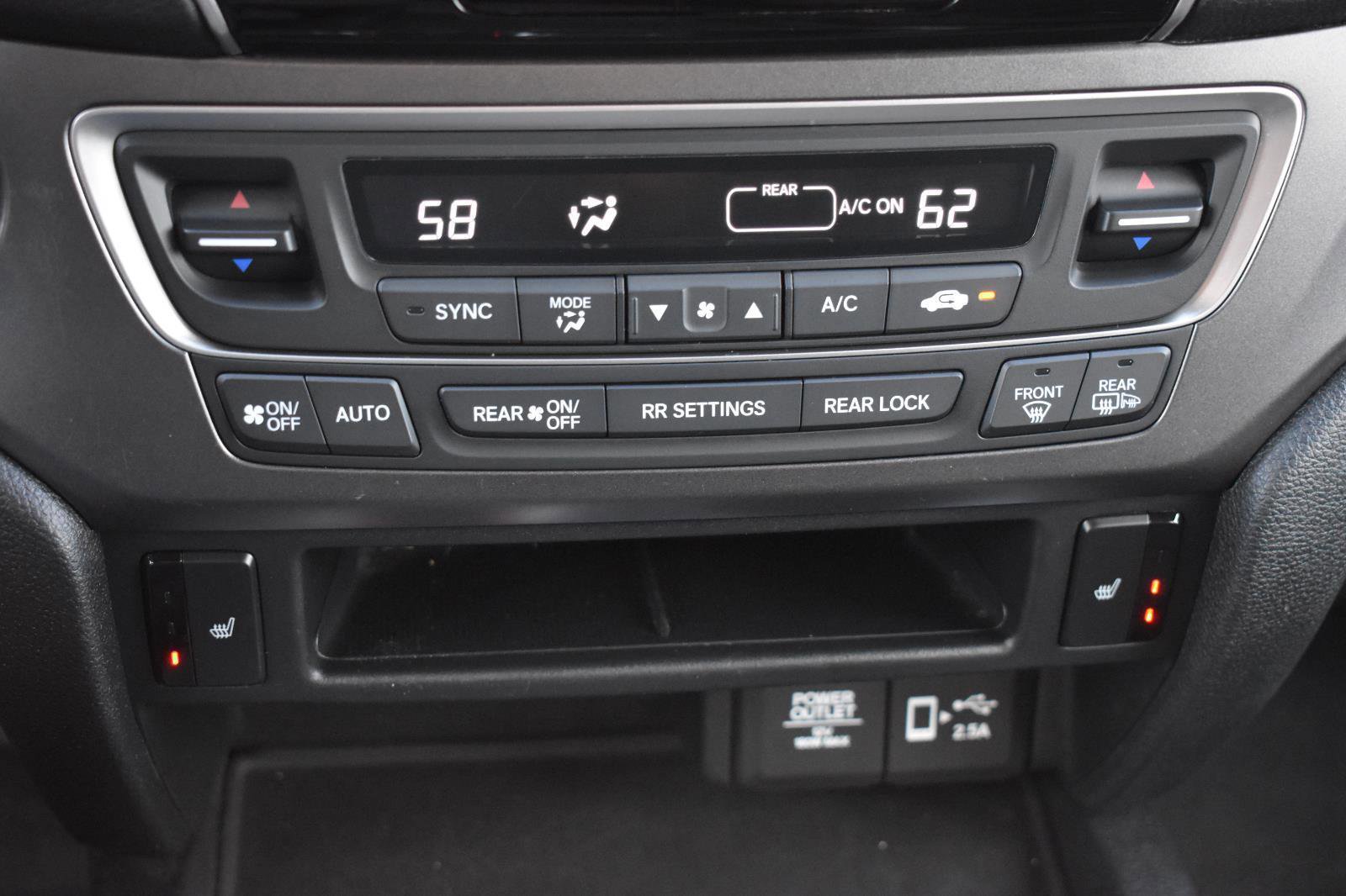 Used 2022 Honda Pilot Sport image 7