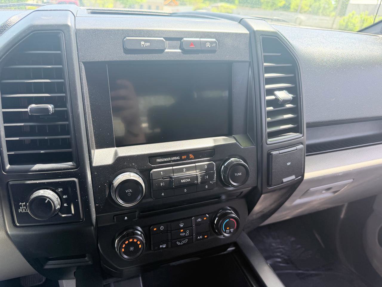 Used 2018 Ford F150 XL w/ Equipment Group 101A Mid AWD/4WD image 13