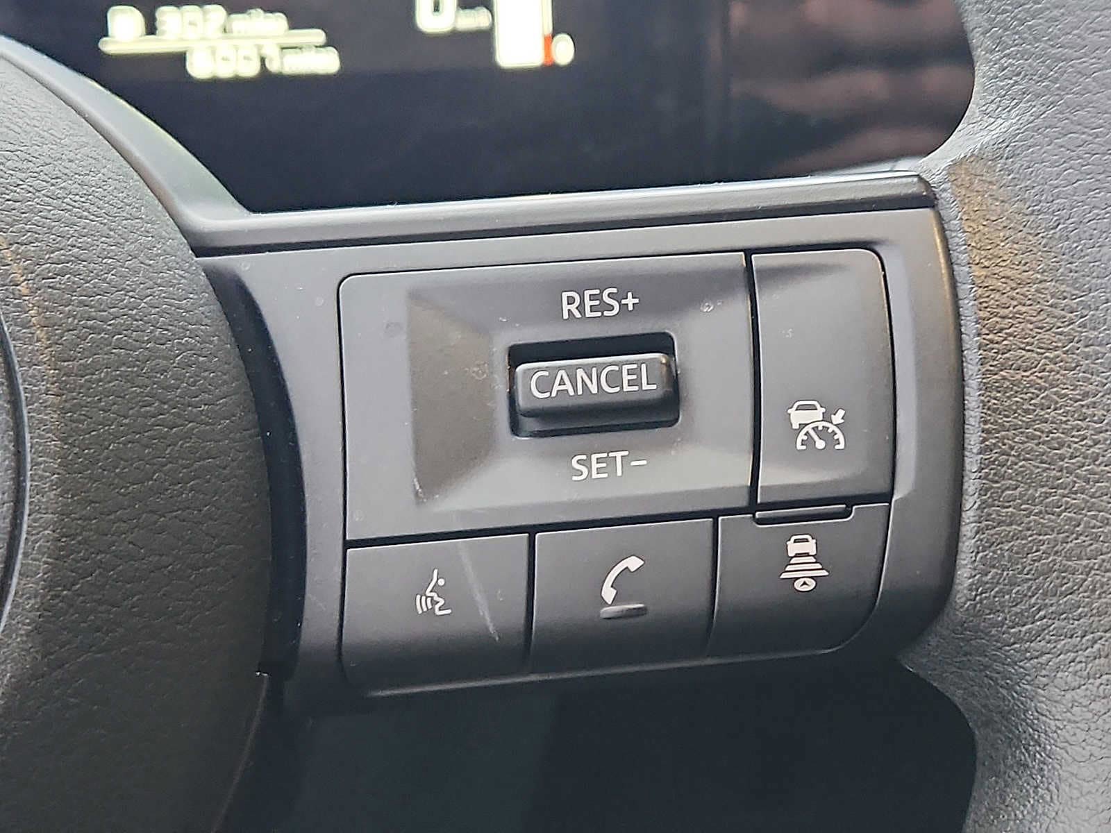 Certified 2025 Nissan Kicks SV w/ Illumination Package AWD/4WD image 21