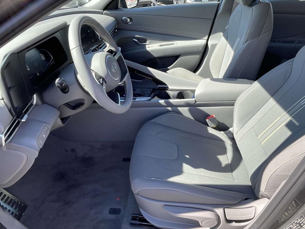 New 2026 Hyundai Elantra SEL Sport Premium image 13
