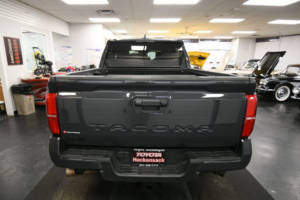 Used 2024 Toyota Tacoma TRD Off-Road AWD/4WD image 14