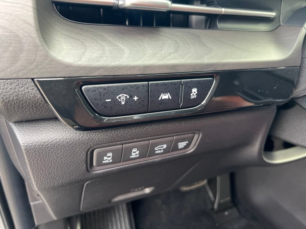 Certified 2023 Kia Carnival SX FWD image 44