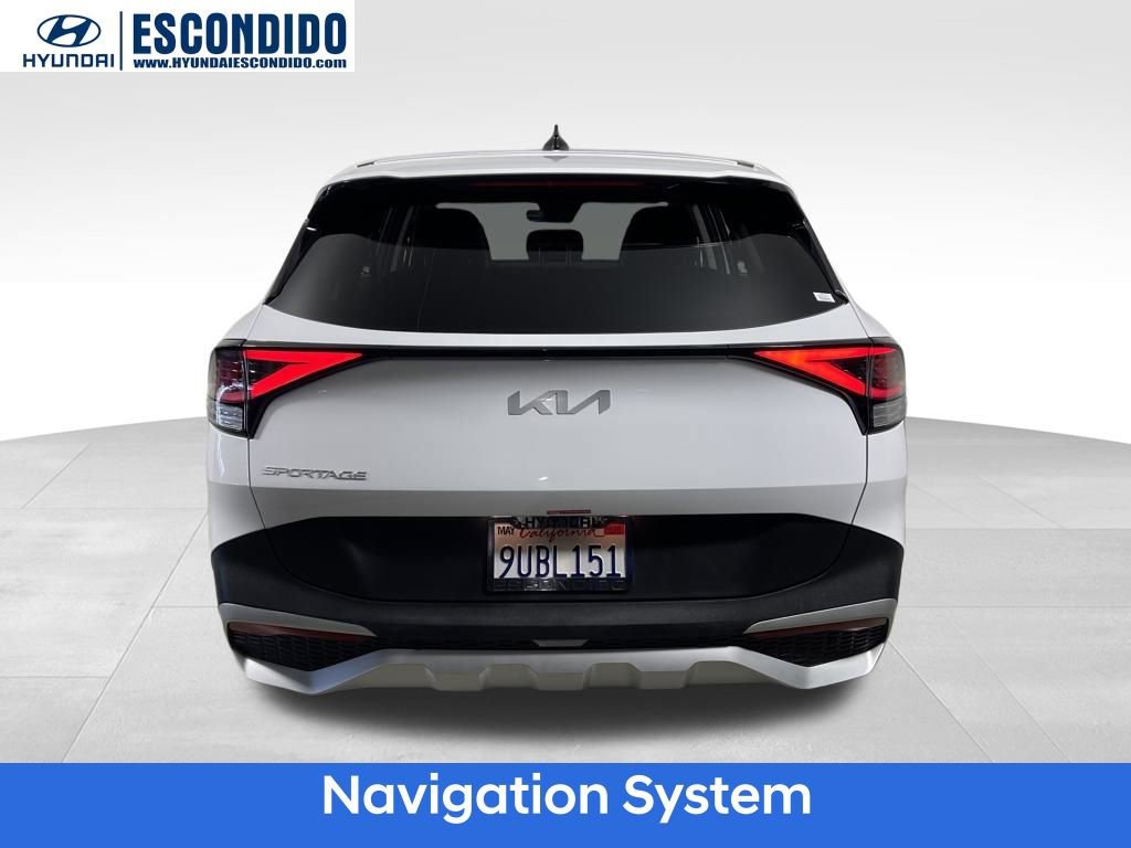 Used 2025 Kia Sportage EX image 4