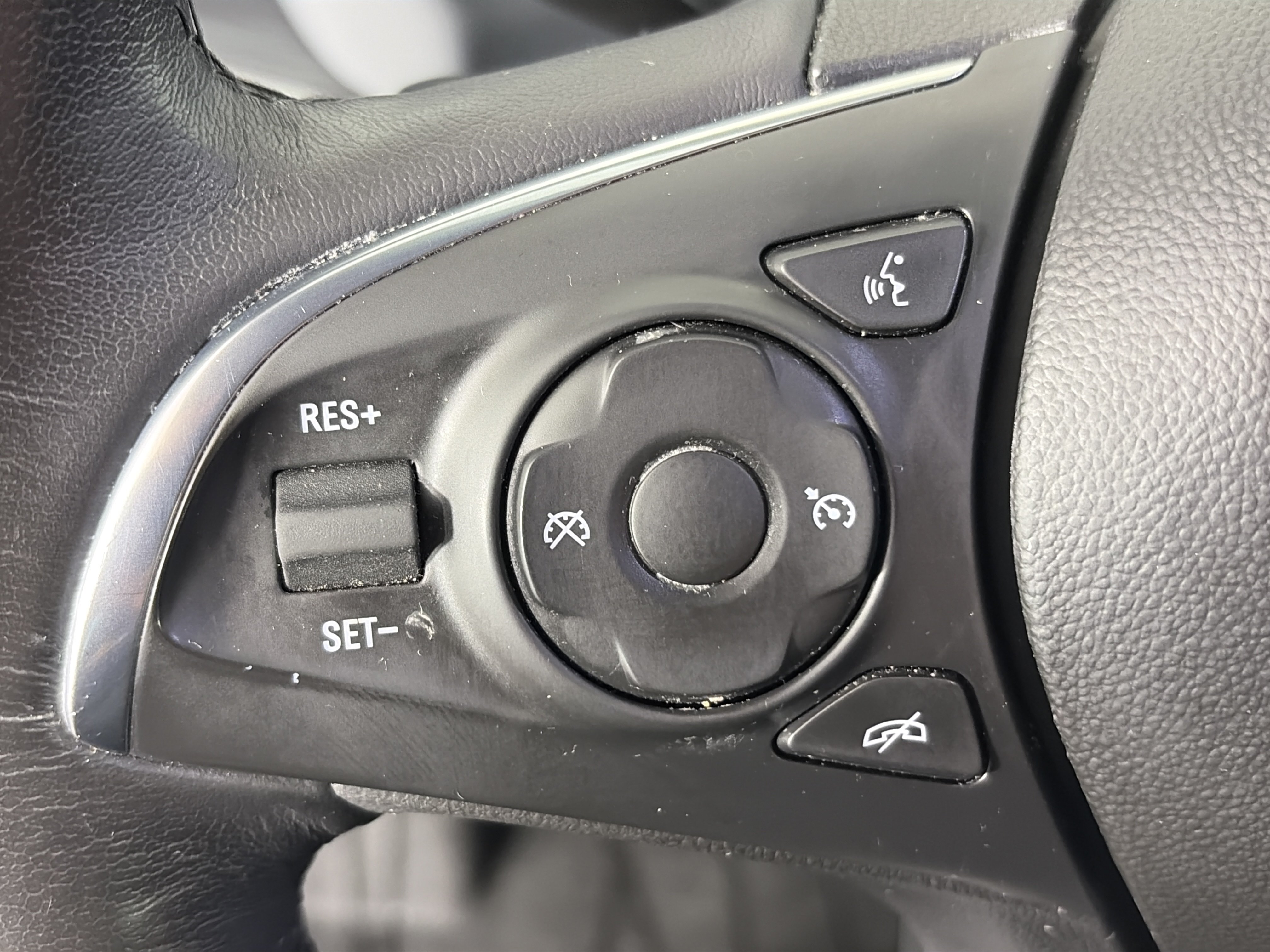 Certified 2021 Buick Enclave Essence w/ Sport Touring Edition FWD image 34