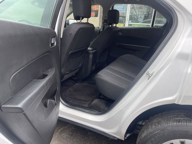 Used 2016 Chevrolet Equinox LS FWD image 12
