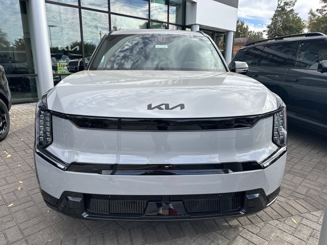 New 2027 Kia EV9 Land AWD/4WD image 18