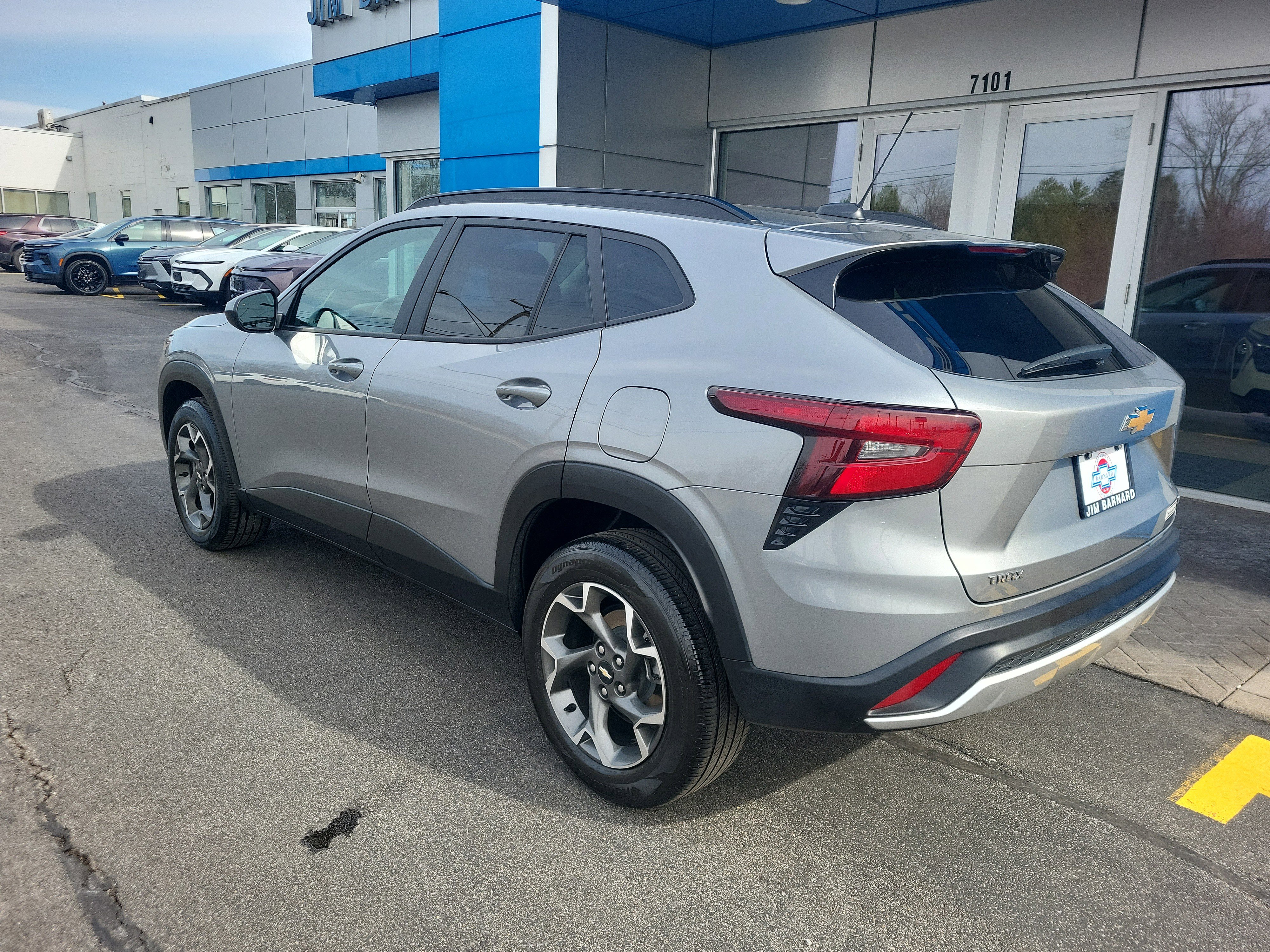 Certified 2024 Chevrolet Trax LT w/ Driver Confidence Package image 8