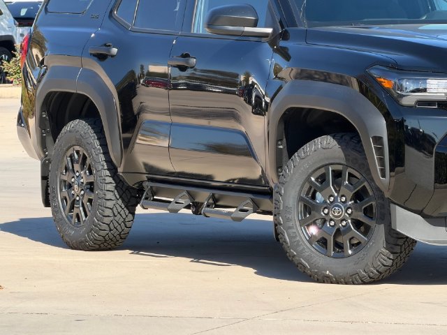 New 2026 Toyota 4Runner SR5 AWD/4WD image 2