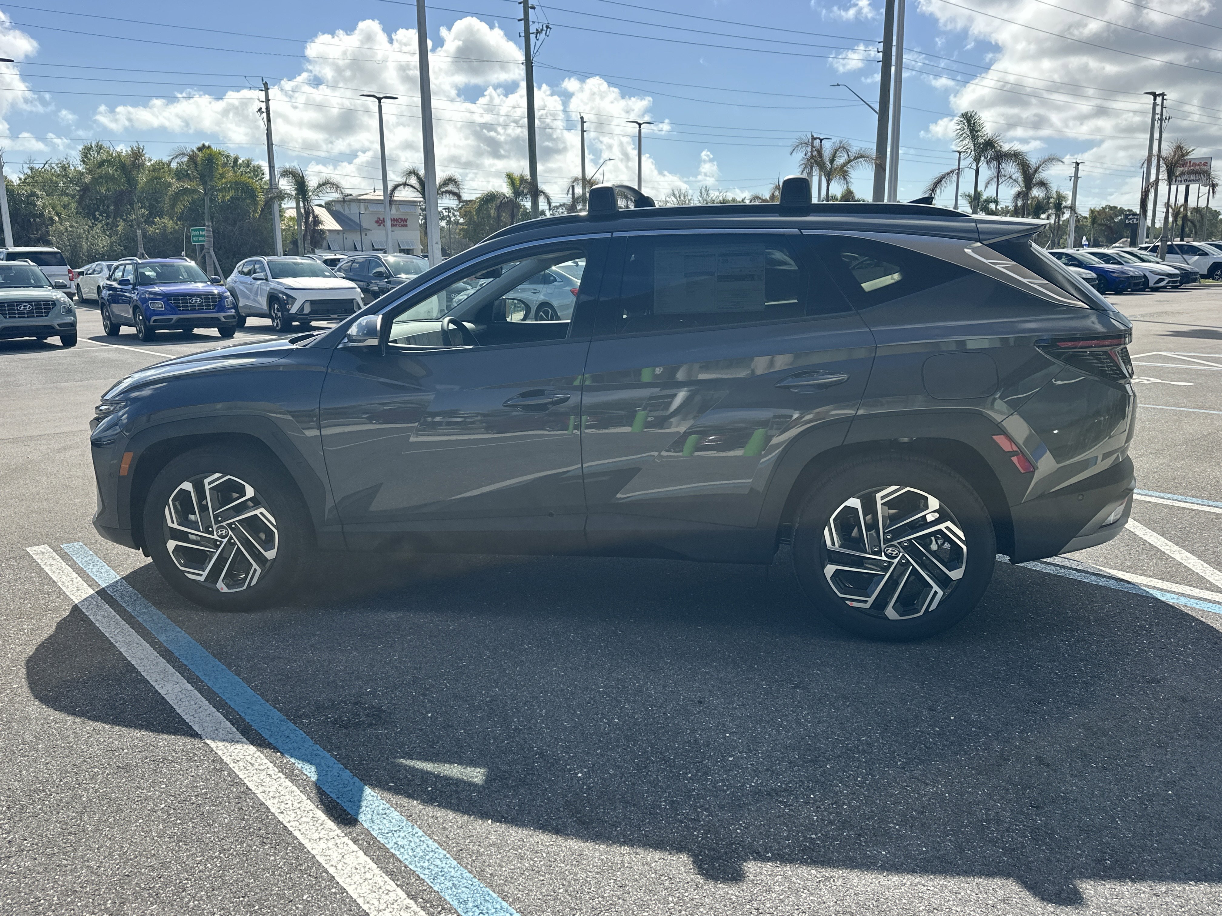 New 2026 Hyundai Tucson Limited FWD image 11