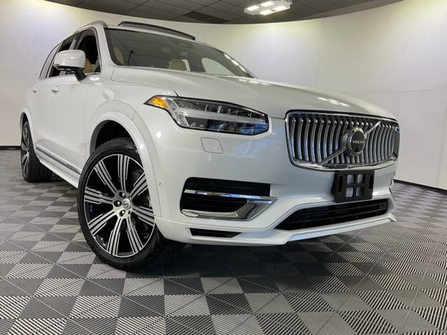 Used 2024 Volvo XC90 T8 Ultimate w/ Protection Package Premier AWD/4WD image 45