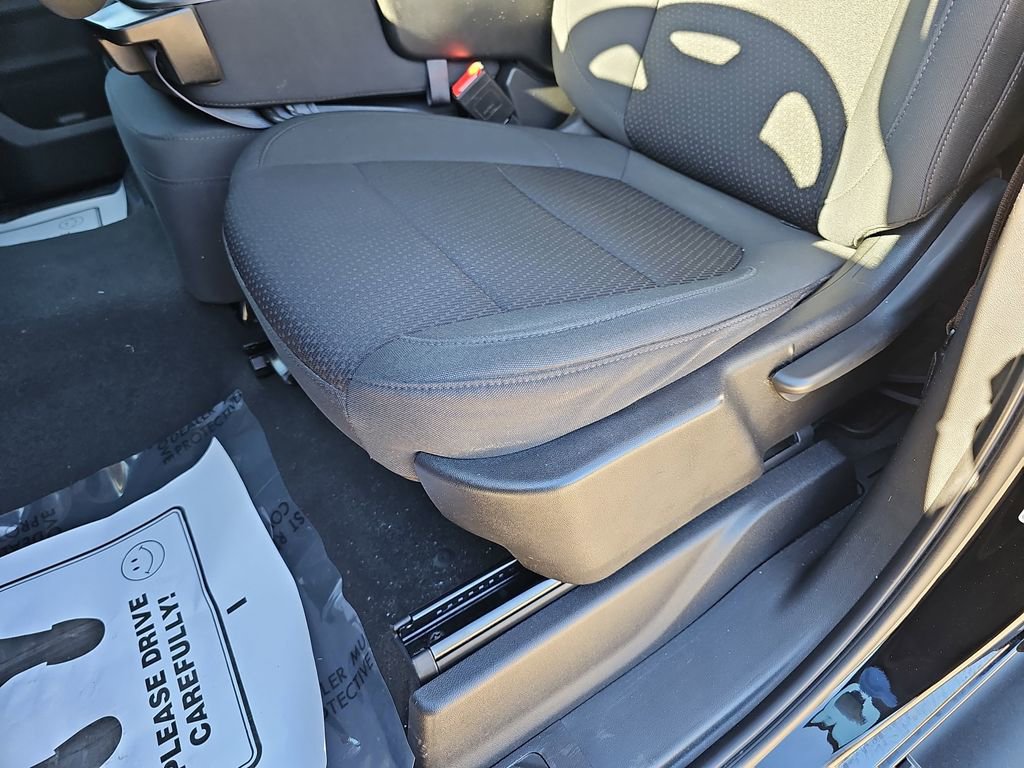 Used 2022 Chevrolet Silverado 1500 Custom image 33