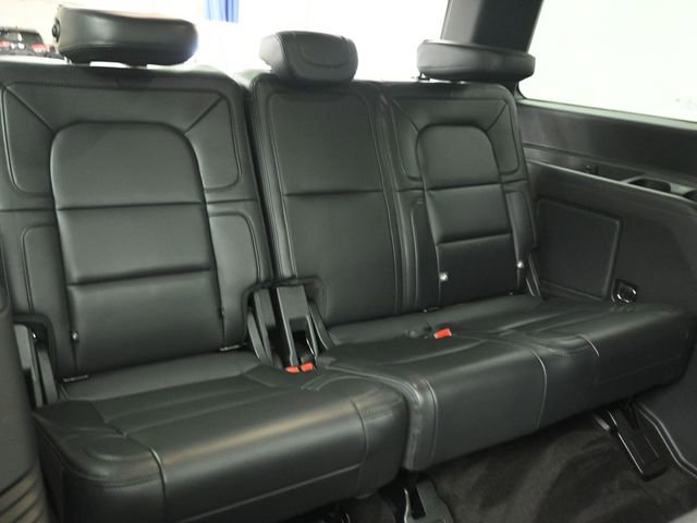 Certified 2023 Lincoln Navigator Reserve AWD/4WD image 30