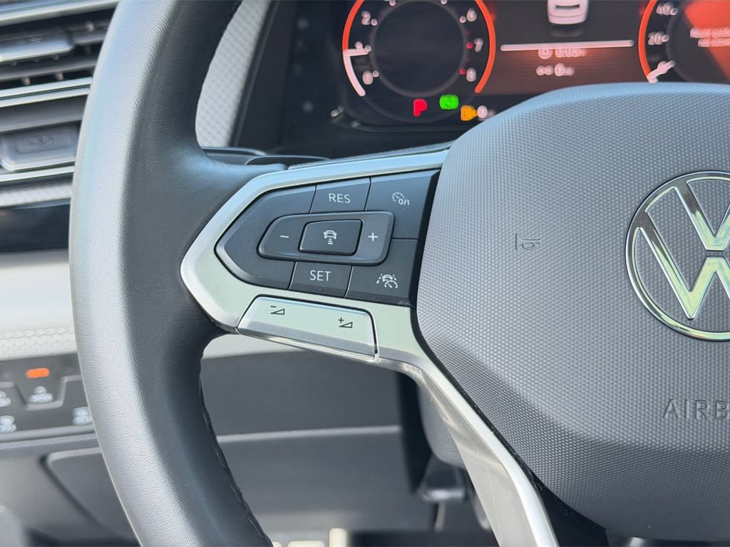 Used 2025 Volkswagen Atlas Peak Edition SE AWD/4WD image 20