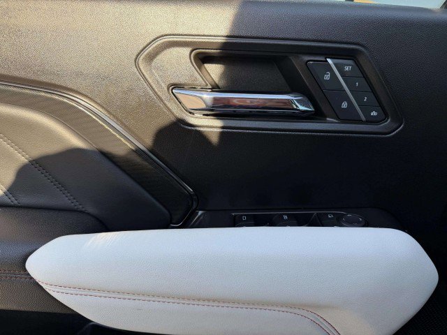 Used 2024 GMC Canyon AT4X image 21