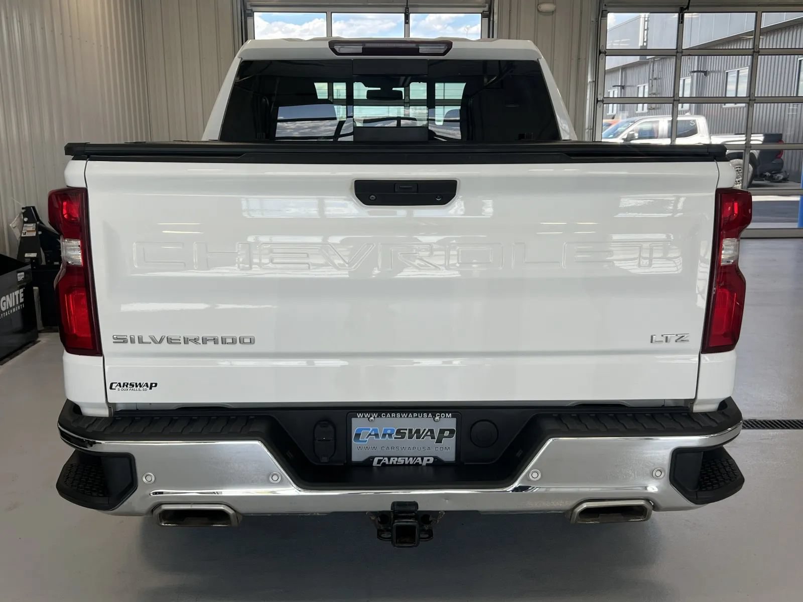 Used 2021 Chevrolet Silverado 1500 LTZ AWD/4WD image 4