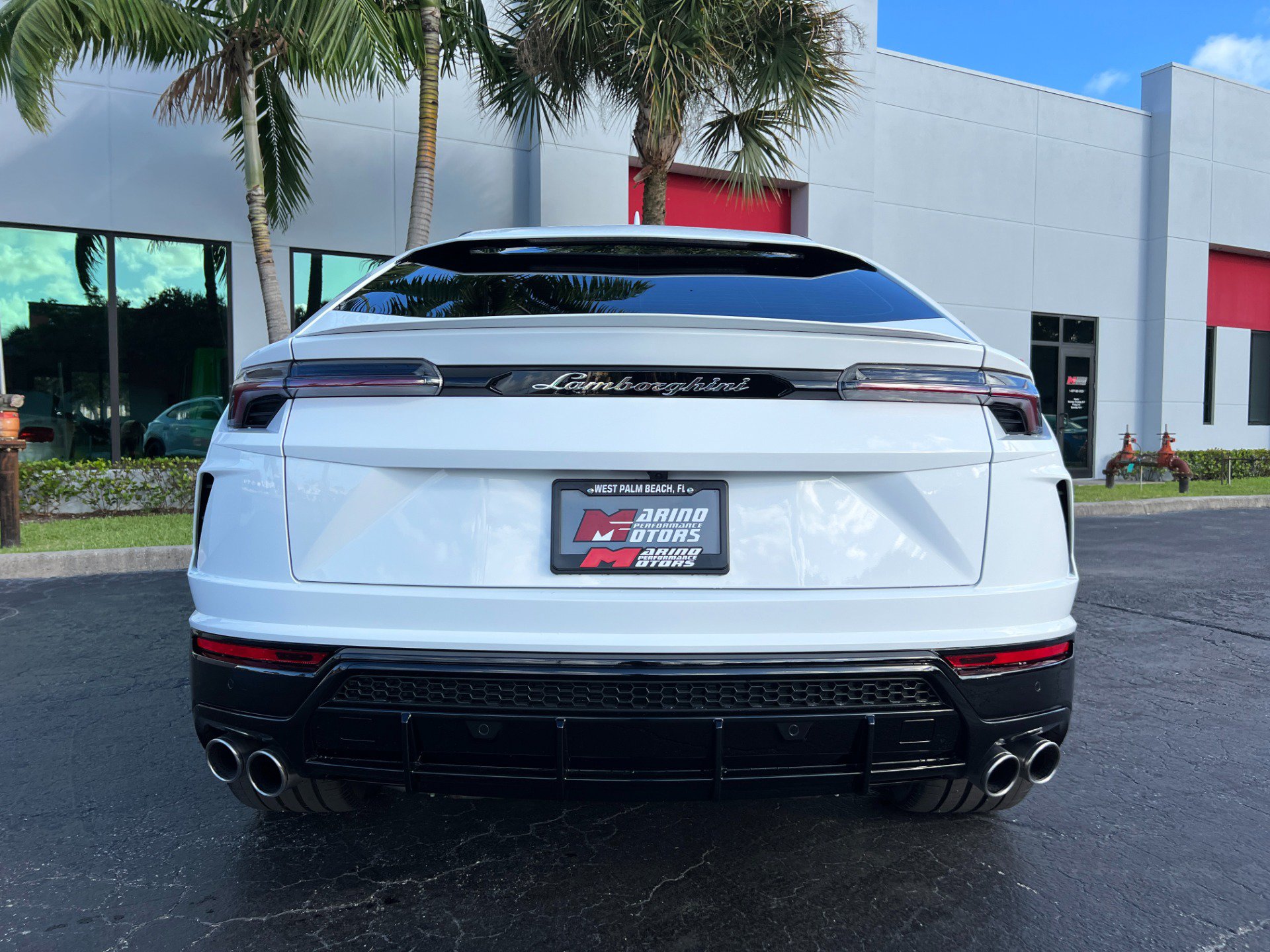 Used 2021 Lamborghini Urus AWD/4WD image 29