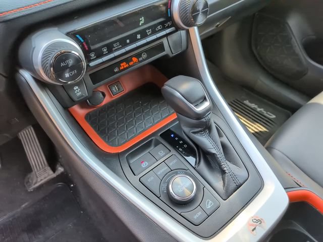 Used 2024 Toyota RAV4 Adventure AWD/4WD image 20
