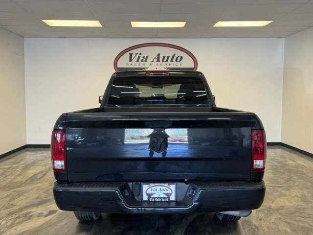 Used 2017 RAM 1500 Express AWD/4WD image 10