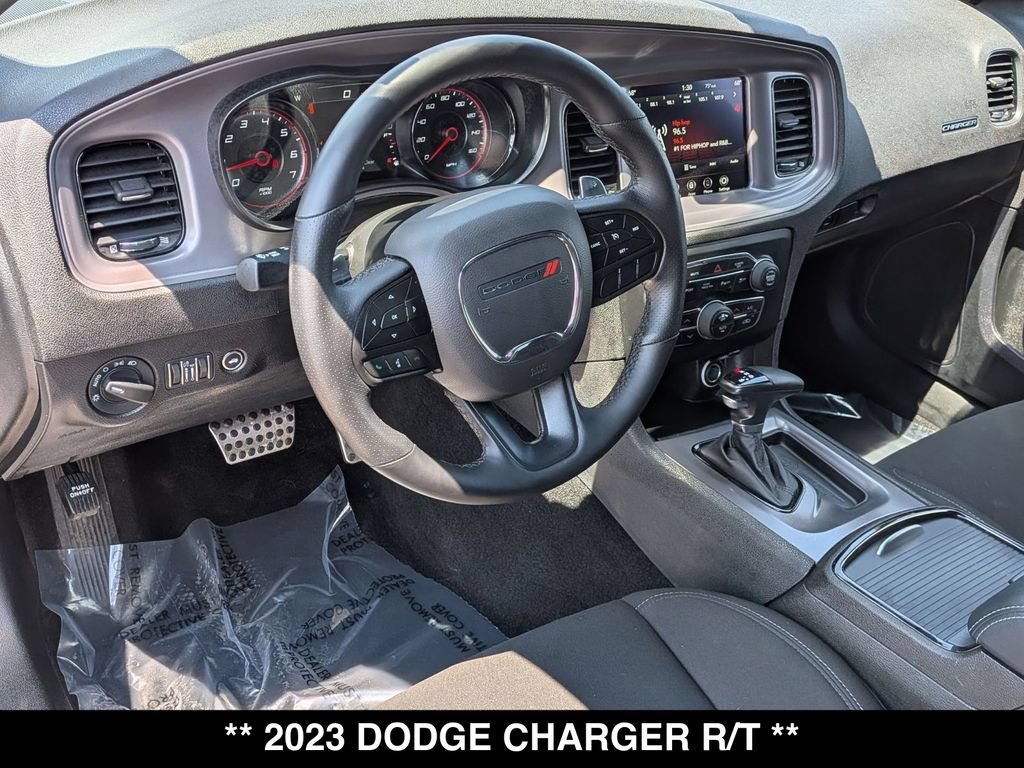 Used 2023 Dodge Charger R/T w/ Blacktop Package RWD image 2