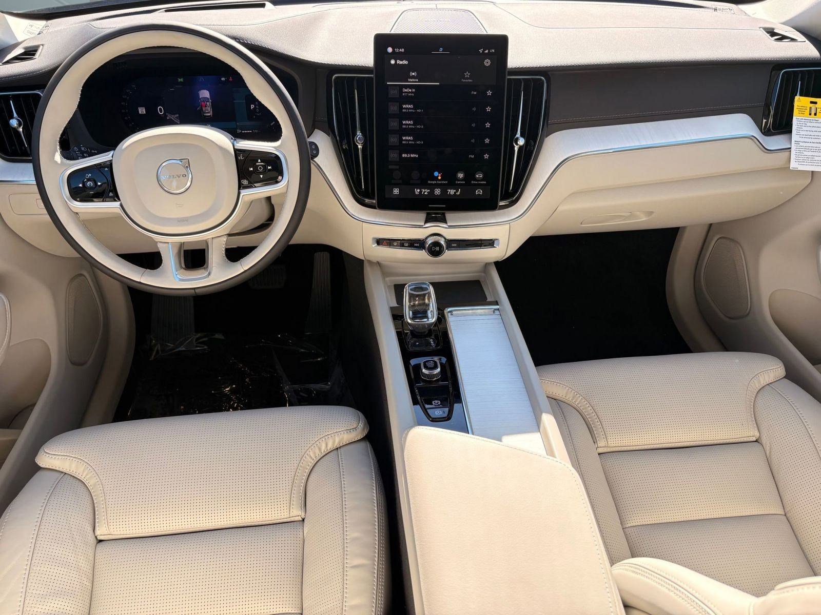 New 2026 Volvo XC60 B5 Ultra w/ Climate Package image 24