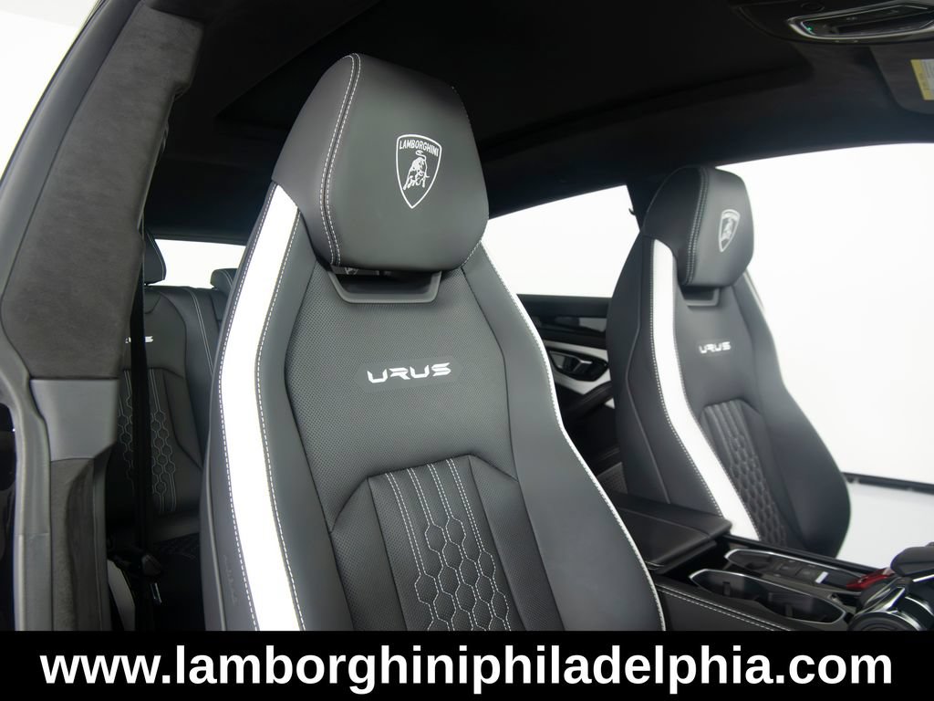 Used 2023 Lamborghini Urus S AWD/4WD image 42