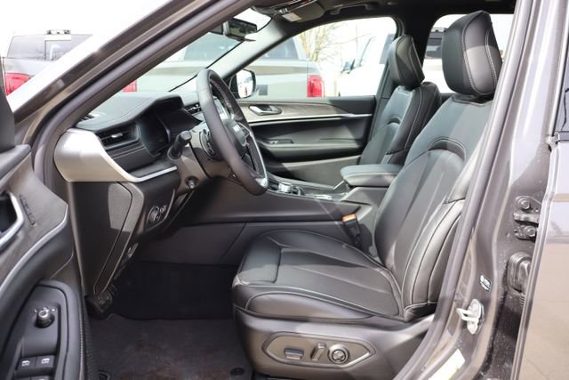 New 2026 Jeep Grand Cherokee Limited image 11