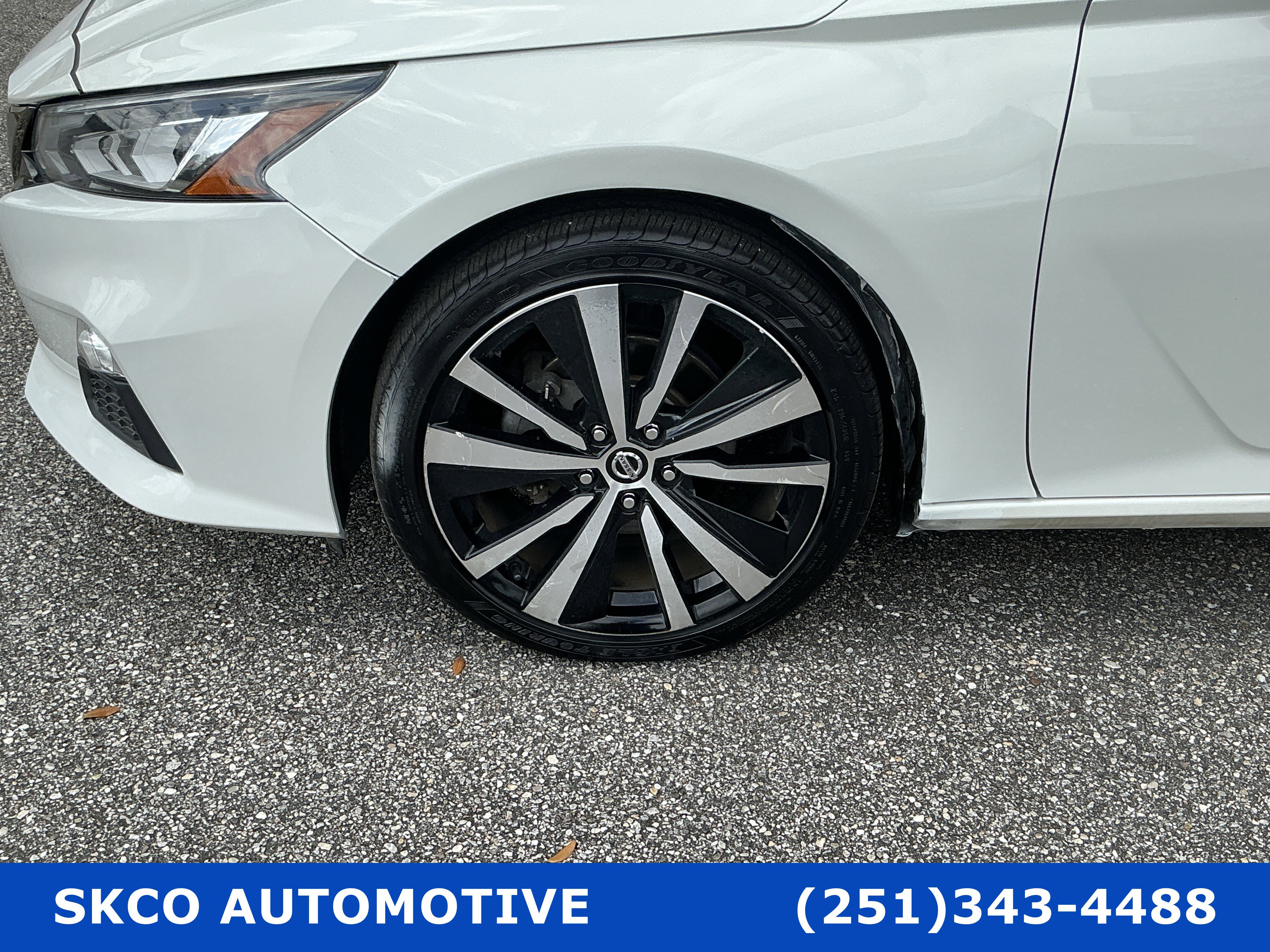 Used 2019 Nissan Altima 2.5 SR w/ SR Premium Package image 9