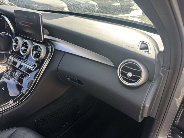 Used 2018 Mercedes-Benz C 300 4MATIC Sedan image 24